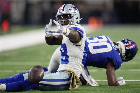 CeeDee Lamb was near NFL receiving history with Cowboys blowing out Giants. Coaches let him get it